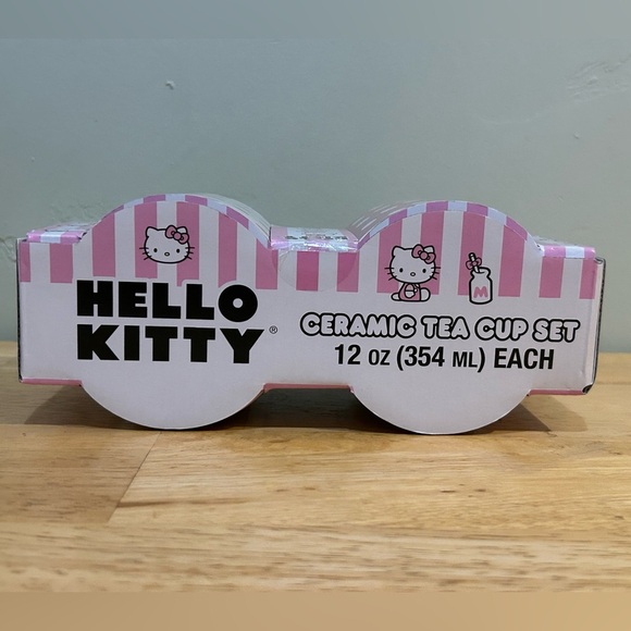 Hello Kitty Pink & White Polka Dot Ceramic TeaCup Set Made By Sanrio. New In Box - Picture 5 of 6